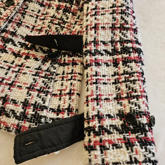 ❤️🤍🖤  Short Jacket - Picture 4 of 10